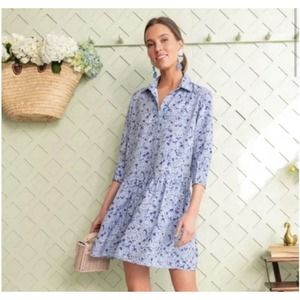 Tuckernuck Hayes Shirt Dress Size Medium Blue Hydrangea Floral Mini Pockets